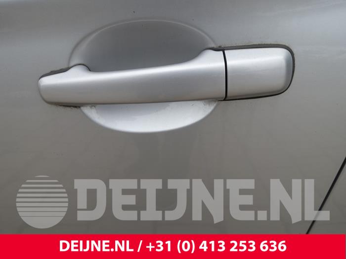 Volvo XC60 I 2.0 D4 16V Sloopvoertuig (2015, Zilvergrijs)