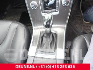 Volvo XC60 I 2.0 D4 16V Sloopvoertuig (2015, Zilvergrijs)