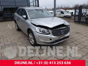 Volvo XC60 I 2.0 D4 16V Sloopvoertuig (2015, Zilvergrijs)