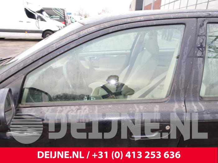 Volvo S60 I 2.4 20V 140 Sloopvoertuig (2003, Zwart)
