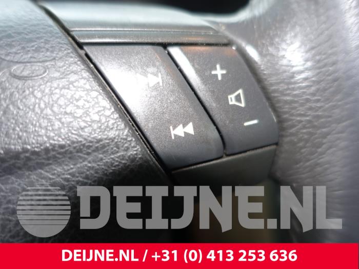 Volvo S60 I 2.4 20V 140 Sloopvoertuig (2003, Zwart)