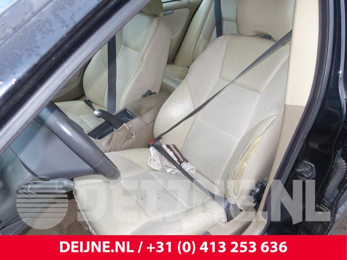 Volvo S60 I 2.4 20V 140 Sloopvoertuig (2003, Zwart)