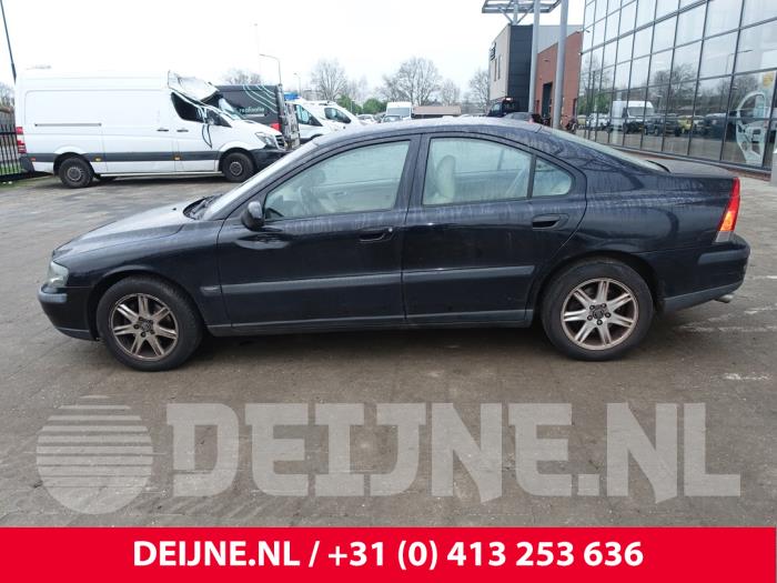 Volvo S60 I 2.4 20V 140 Sloopvoertuig (2003, Zwart)