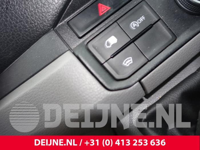 Volkswagen Crafter 2.0 TDI FWD Sloopvoertuig (2017, Zwart)