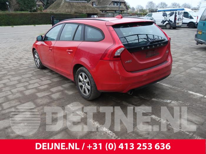 Volvo V60 I 2.0 D3 20V Sloopvoertuig (2014, Rood)