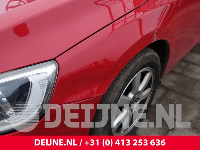 Volvo V60 I 2.0 D3 20V Sloopvoertuig (2014, Rood)