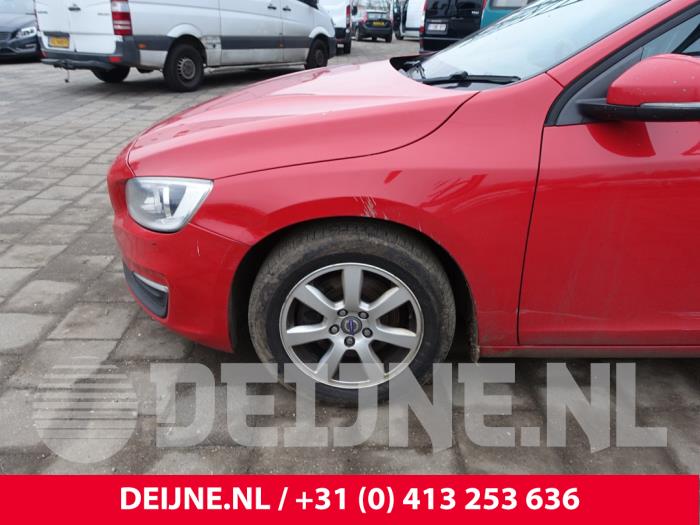 Volvo V60 I 2.0 D3 20V Sloopvoertuig (2014, Rood)