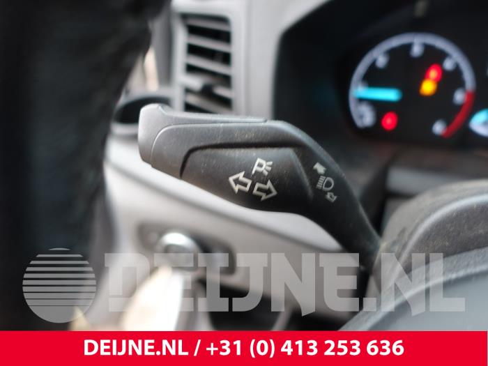 Ford Transit Custom 2.0 TDCi 16V Eco Blue 130 mHEV Sloopvoertuig (2020, Wit)