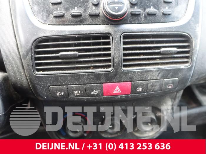 Opel Combo 1.3 CDTI 16V ecoFlex Sloopvoertuig (2014, Wit)