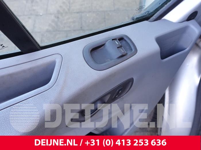 Ford Transit 2.2 TDCi 16V Sloopvoertuig (2015, Zilvergrijs)