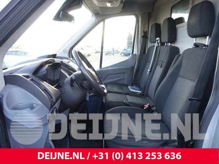 Ford Transit 2.2 TDCi 16V Sloopvoertuig (2015, Zilvergrijs)