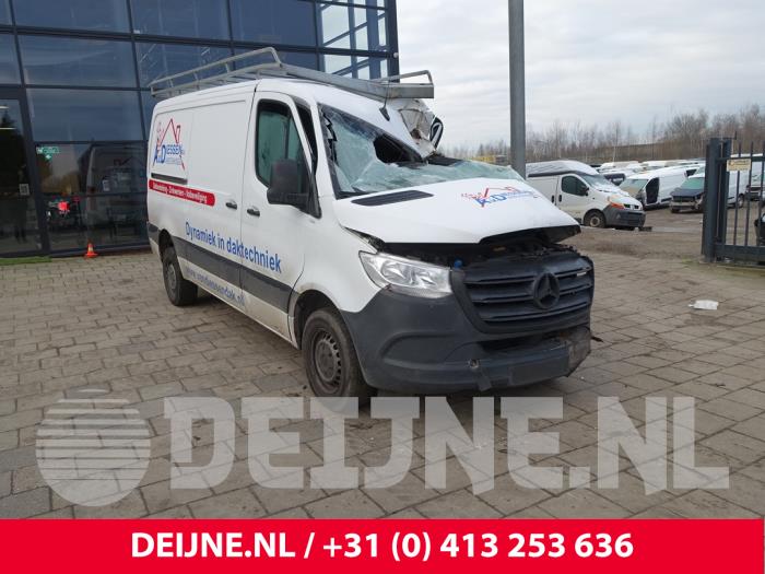 Mercedes Sprinter Regelunit Multi Media O248204 Donorvoertuig