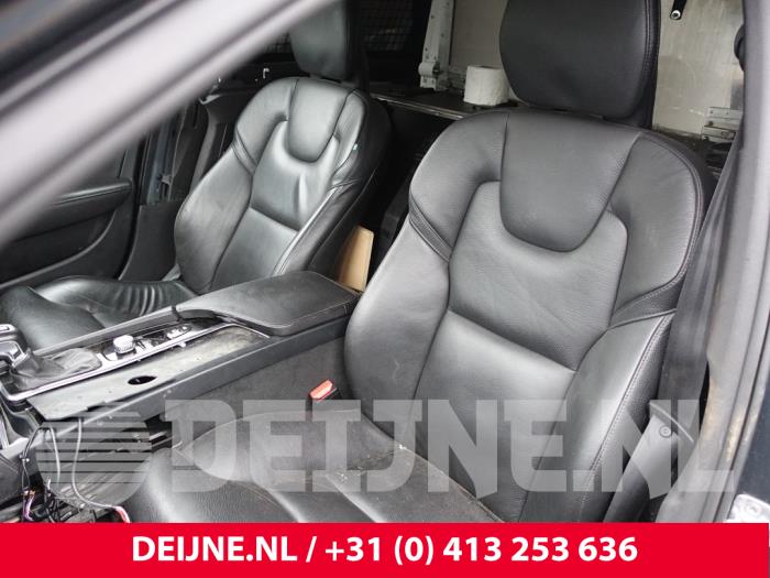 Volvo V90 II 2.0 T6 16V AWD Sloopvoertuig (2020, Grijs)