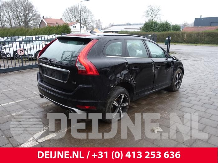 Volvo XC60 I 2.0 D4 16V Sloopvoertuig (2017, Zwart)