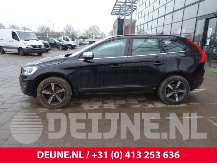 Volvo XC60 I 2.0 D4 16V Sloopvoertuig (2017, Zwart)