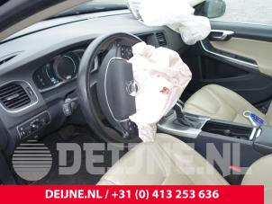 Volvo V60 I 2.4 D6 20V Plug-in Hybrid AWD Sloopvoertuig (2013, Zwart)