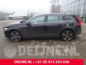Volvo V60 I 2.4 D6 20V Plug-in Hybrid AWD Sloopvoertuig (2013, Zwart)