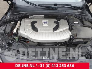 Volvo V60 I 2.4 D6 20V Plug-in Hybrid AWD Sloopvoertuig (2013, Zwart)