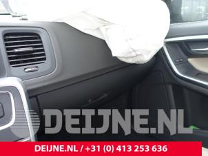 Volvo V60 I 2.4 D6 20V Plug-in Hybrid AWD Sloopvoertuig (2013, Zwart)