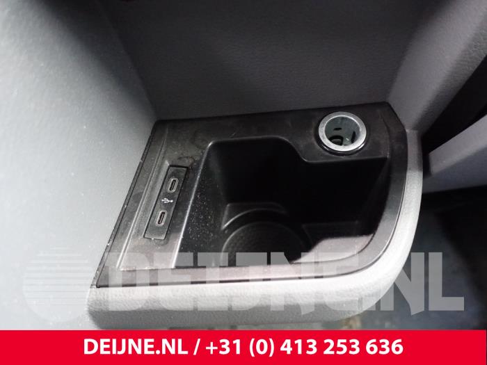 Volkswagen Transporter T6 2.0 TDI Sloopvoertuig (2021, Zwart)