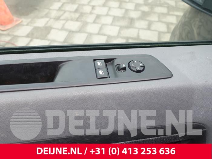 Peugeot Expert 2.0 Blue HDi 180 16V Sloopvoertuig (2019, Zwart)