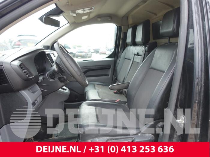 Peugeot Expert 2.0 Blue HDi 180 16V Sloopvoertuig (2019, Zwart)