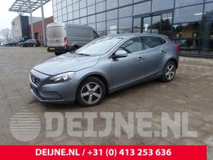 Volvo V40 12-