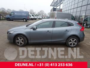 Volvo V40 12-