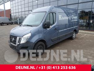 Nissan NV400 11-