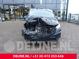 Mercedes Vito 14-