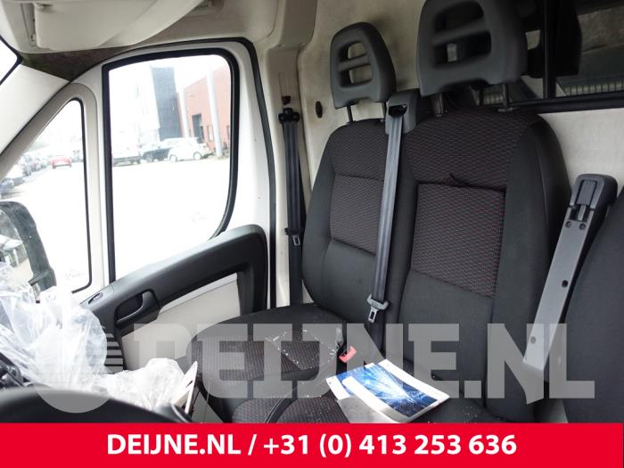 Peugeot Boxer 2.0 BlueHDi 130 Sloopvoertuig (2019, Wit)