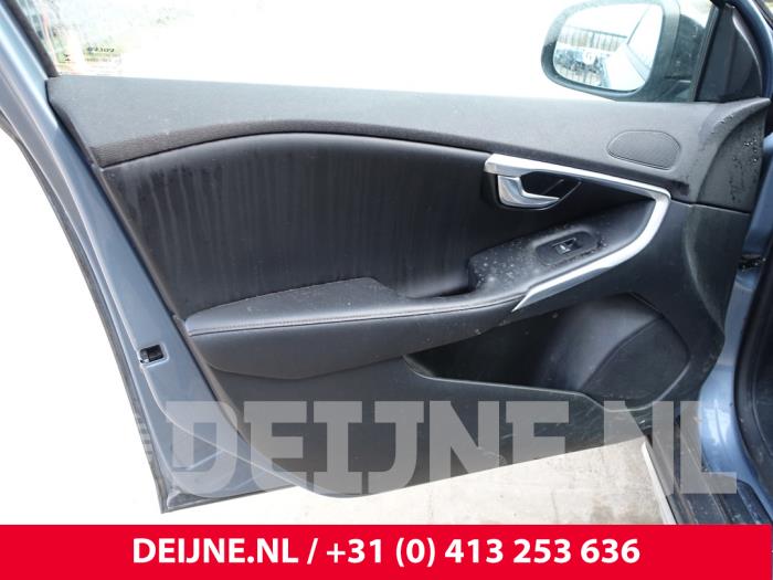 Volvo V40 Cross Country 1.5 T3 16V Geartronic Sloopvoertuig (2017, Blauw)