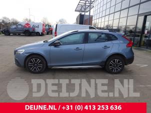 Volvo V40 12-