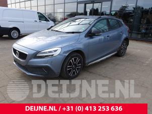 Volvo V40 12-