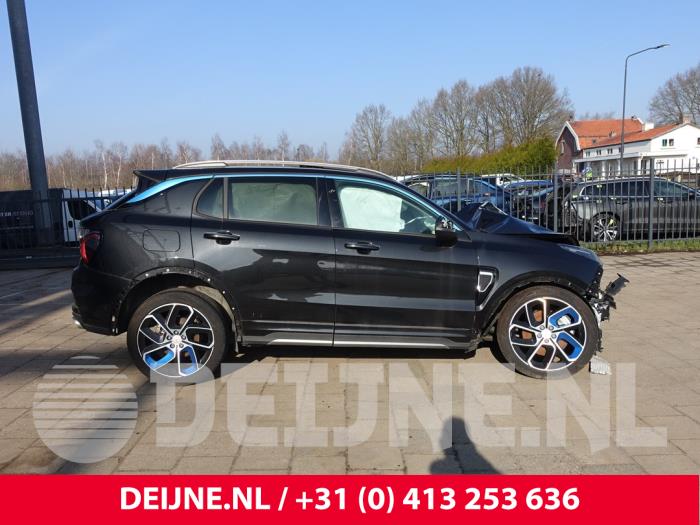 Lynk & Co 01 1.5 PHEV Sloopvoertuig (2022, Zwart)
