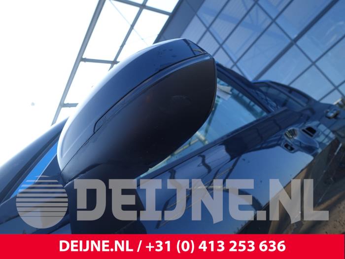 Lynk & Co 01 1.5 PHEV Sloopvoertuig (2022, Zwart)