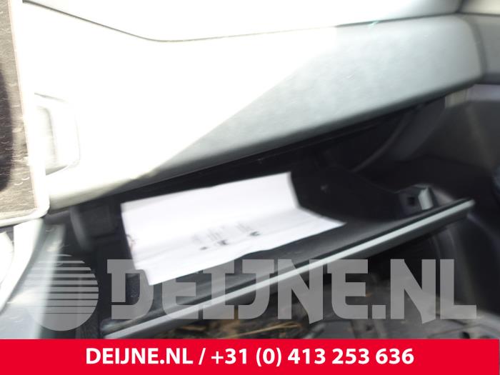 Lynk & Co 01 1.5 PHEV Sloopvoertuig (2022, Zwart)