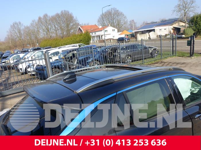 Lynk & Co 01 1.5 PHEV Sloopvoertuig (2022, Zwart)