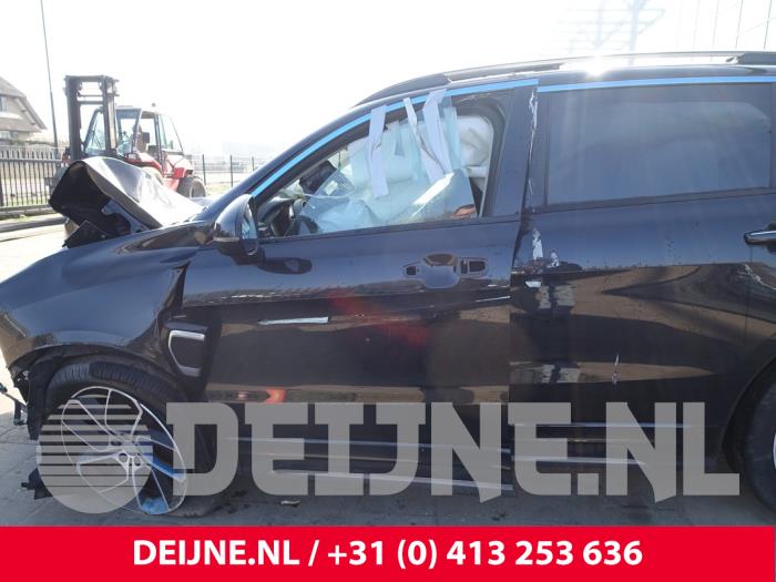 Lynk & Co 01 1.5 PHEV Sloopvoertuig (2022, Zwart)