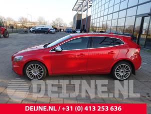 Volvo V40 12-