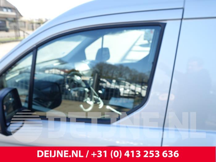 Ford Transit Connect 1.0 EcoBoost 12V Sloopvoertuig (2015, Zilvergrijs)
