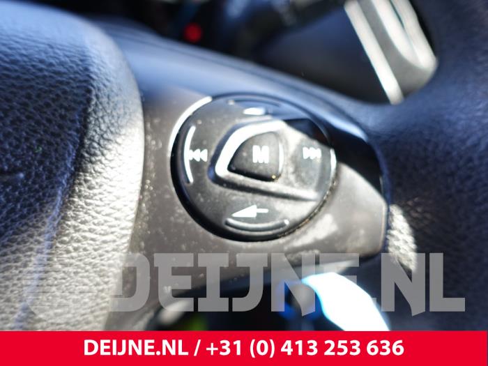 Ford Transit Connect 1.0 EcoBoost 12V Sloopvoertuig (2015, Zilvergrijs)