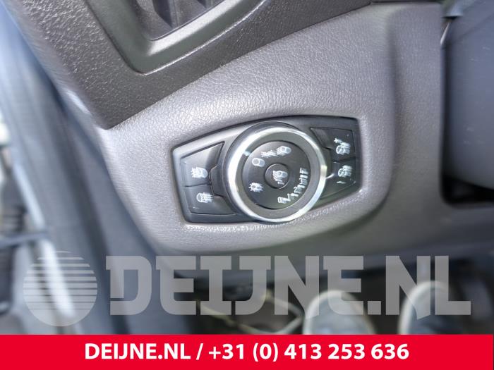 Ford Transit Connect 1.0 EcoBoost 12V Sloopvoertuig (2015, Zilvergrijs)