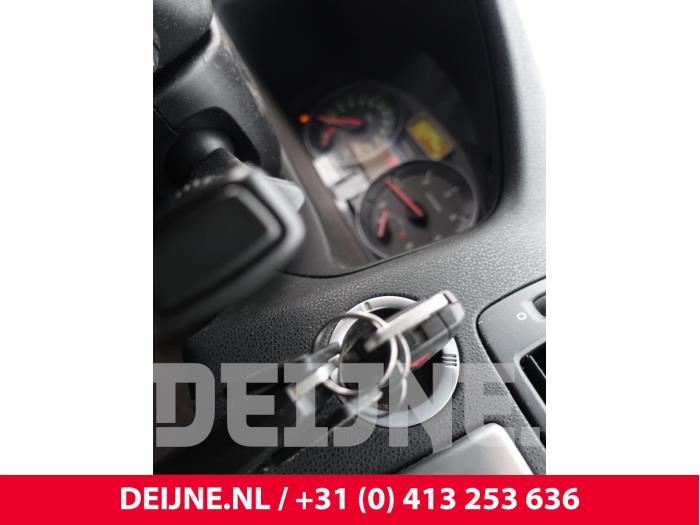 Volvo C70 2.4 D5 20V Autom. Sloopvoertuig (2009, Zwart)