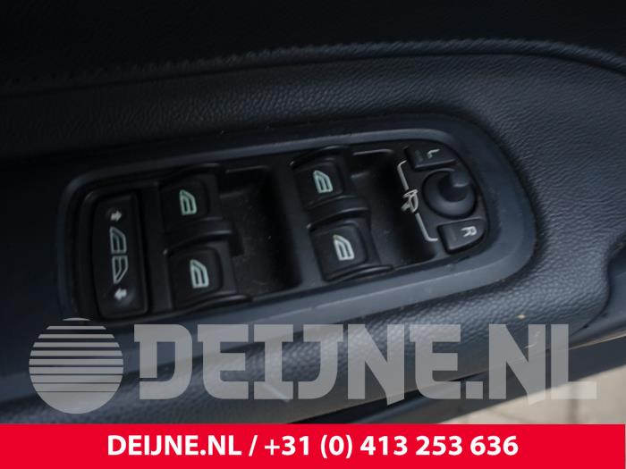 Volvo C70 2.4 D5 20V Autom. Sloopvoertuig (2009, Zwart)