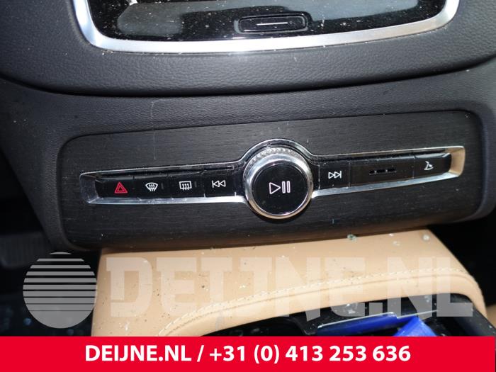 Volvo XC90 II 2.0 T8 16V eAWD Sloopvoertuig (2023, Wit)