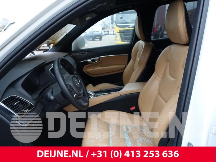 Volvo XC90 II 2.0 T8 16V eAWD Sloopvoertuig (2023, Wit)