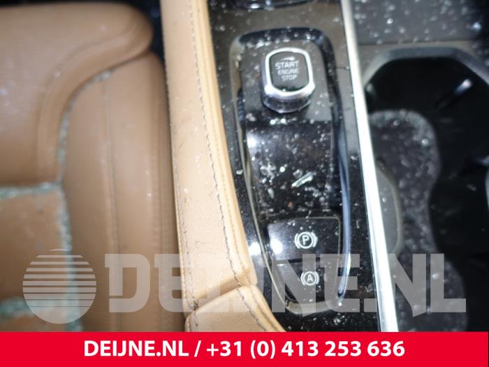Volvo XC90 II 2.0 T8 16V eAWD Sloopvoertuig (2023, Wit)