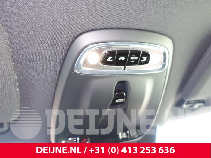 Volvo XC90 II 2.0 B5 16V Mild Hybrid AWD Sloopvoertuig (2020, Zwart)