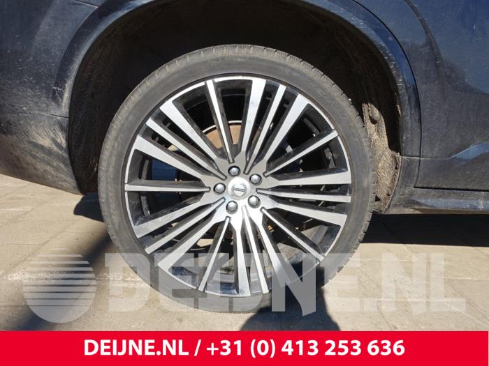Volvo XC90 II 2.0 B5 16V Mild Hybrid AWD Sloopvoertuig (2020, Zwart)